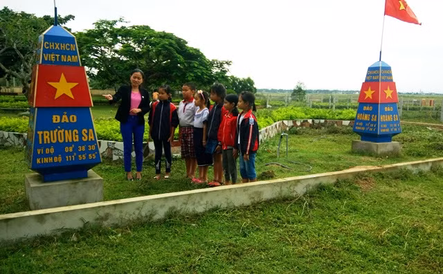 Từ mô hình này, giúp cho các em nhận diện được chủ quyền, toàn vẹn lãnh thổ của Tổ quốc.