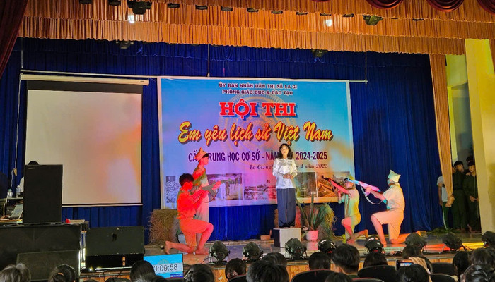 Hình ảnh chị Võ Thị Sáu. gdvn-Hội thi 4.jpg