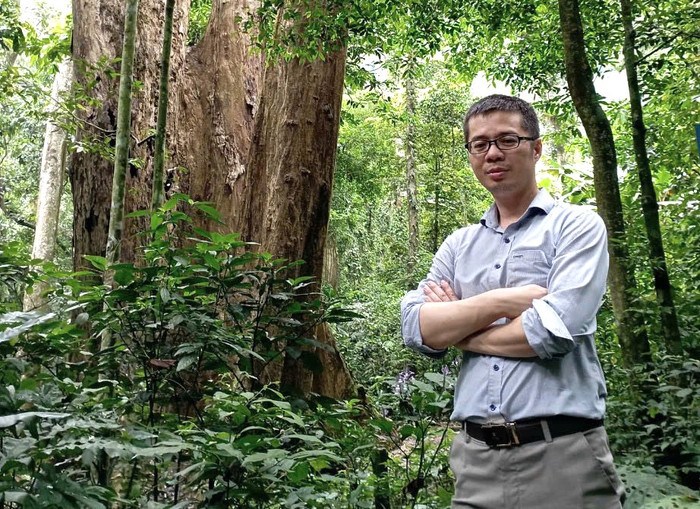 Thầy Phạm Hồng Tính - phó giáo sư ngành Sinh học. Ảnh: NTCC. th tinh.jpg