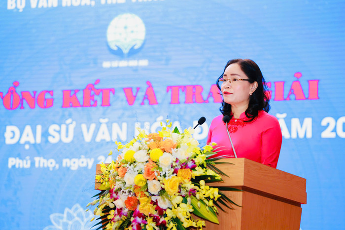 Bà Trịnh Thị Thủy - Ủy viên Ban cán sự Đảng, Thứ trưởng Bộ Văn hóa Thể thao và Du lịch. Bà trịnh thị thuyt.jpg