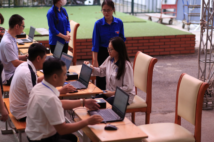Thí sinh dự thi V-SAT năm 2024 tại Học viện Ngân hàng. (Ảnh minh họa: NTCC). _MG_0576.JPG