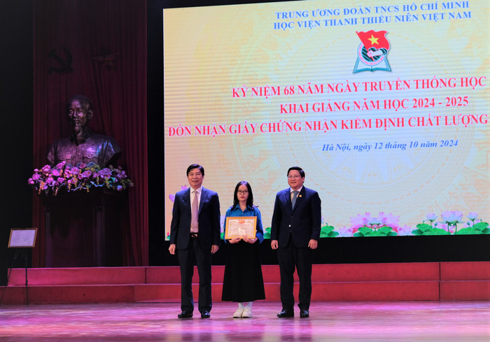 Học viện Thanh thiếu niên Việt Nam luôn có những chính sách nhằm khuyến khích và phát huy tinh thần nỗ lực, phấn đấu vươn lên trong học tập của các sinh viên. GDVN_19.JPG