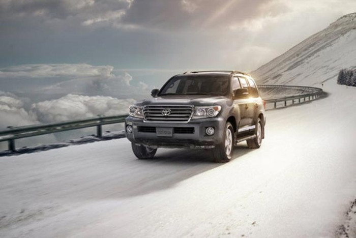 6. Toyota Land Cruiser đời 2013 Giá trị bán lại sau 3 năm: 62% Giá trị bán lại sau 5 năm: 49%