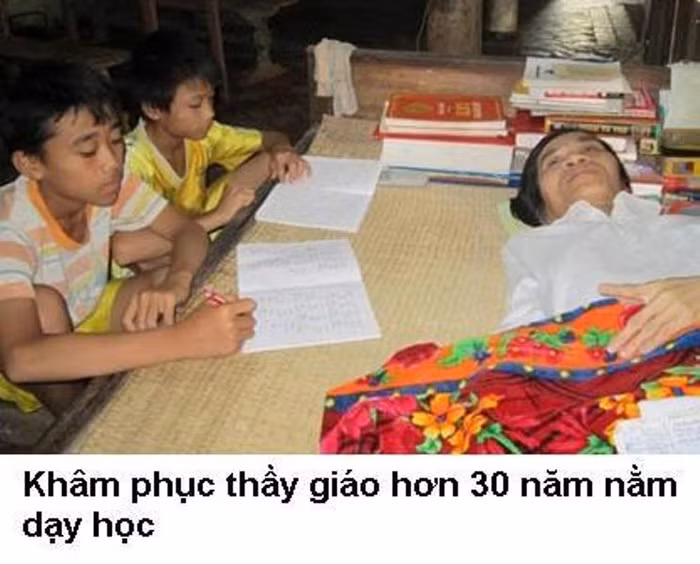 "Thầy khiến bao thế hệ học sinh cảm phục vì nghị lực phi thường", câu chuyện cảm động về người thầy hơn 30 năm nằm dạy học, khiến cư dân mạng ngả mũ khâm phục nhận được 1 801 lượt like (thích).