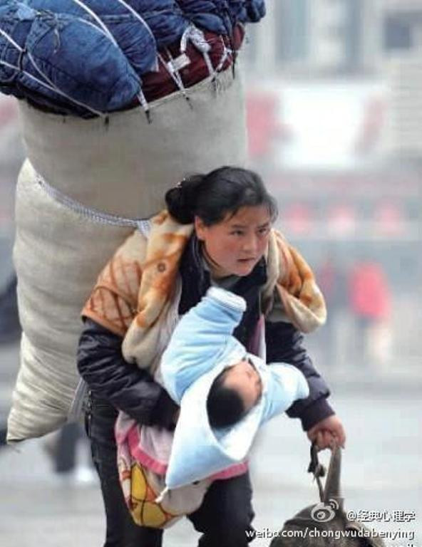 "Mẹ! mãi mãi là mẹ", bức hình kiến cư dân mạng đồng cảm khi nhận được tới 7 715 lượt thích, 116 chia sẻ và 234 bình luận. Rất nhiều bình luận với nội dung giống nhau "Con yêu mẹ" được chia sẻ. "Mẹ! mãi mãi là mẹ", bức hình kiến cư dân mạng đồng cảm khi nhận được tới 7 715 lượt thích, 116 chia sẻ và 234 bình luận. Rất nhiều bình luận với nội dung giống nhau "Con yêu mẹ" được chia sẻ.