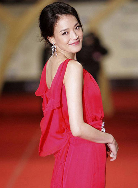 Năm nay 35 tuổi, trải qua nhiều mối tình nhưng đến giờ Thư Kỳ vẫn chưa tìm được bến đỗ cho đời mình.