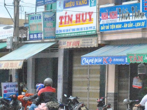 Phá án vụ "thôi miên" tiệm vàng nhờ …đôi giày ảnh 1 Phá án vụ "thôi miên" tiệm vàng nhờ …đôi giày ảnh 1