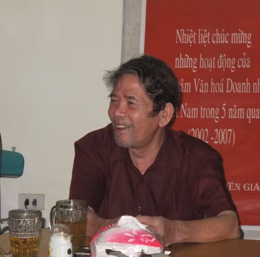 Nhà Văn Lê Lựu, người viết nhiều tác phẩm về người Hải Phòng và tội phạm Hải Phòng.