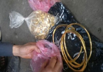 Nhiều tội phạm nhắm vào các tiệm vàng và ngân hàng gây án. Nhiều tội phạm nhắm vào các tiệm vàng và ngân hàng gây án.