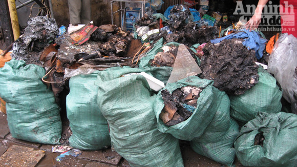 Cửa hàng tạp hóa xảy cháy rộng khoảng 8m2 Nhiều tài sản, hàng hóa bị thiêu rụi