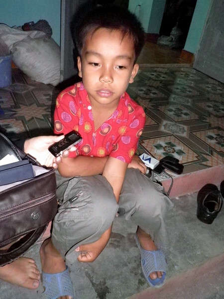 "Bố bắt cháu ăn phân rồi nói tội này phải chết"