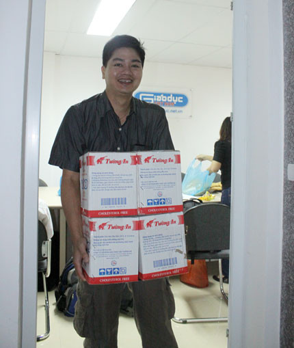 Quà tặng từ Công ty dầu Tường An Quà tặng từ Công ty dầu Tường An