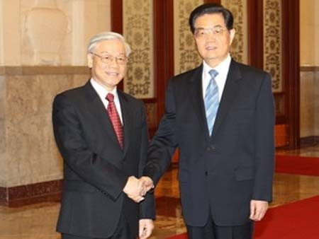 Tổng Bí thư, Chủ tịch nước Hồ Cẩm Đào đón Tổng Bí thư Nguyễn Phú Trọng. (Ảnh: Trí Dũng/TTXVN) Tổng Bí thư, Chủ tịch nước Hồ Cẩm Đào đón Tổng Bí thư Nguyễn Phú Trọng. (Ảnh: Trí Dũng/TTXVN)