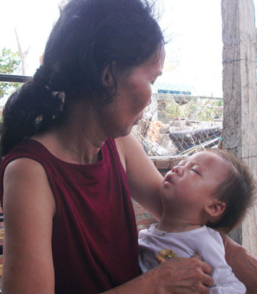 Vụ một gia đình chết trên sông: Có khả năng do vỡ nợ ảnh 1 Vụ một gia đình chết trên sông: Có khả năng do vỡ nợ ảnh 1