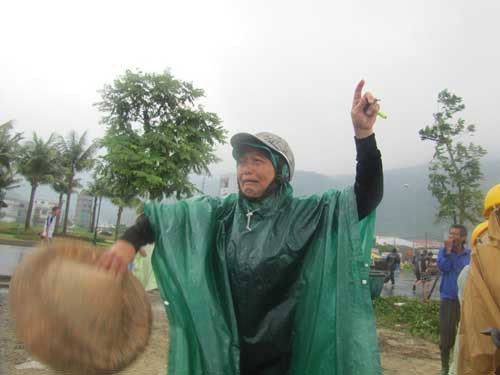Trực thăng, tàu cứu hộ và 5.000 người ứng phó sóng thần ảnh 3 Trực thăng, tàu cứu hộ và 5.000 người ứng phó sóng thần ảnh 3