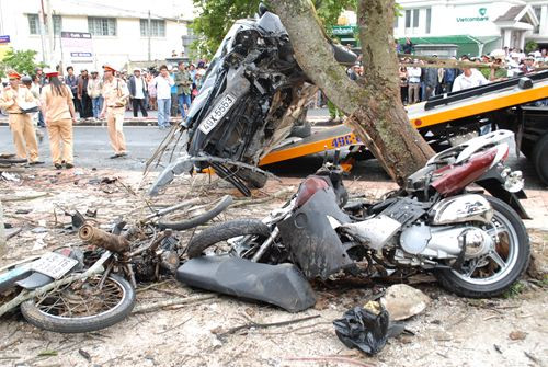 Hiện trường vụ tai nạn chiều 22.5 Hiện trường vụ tai nạn chiều 22.5