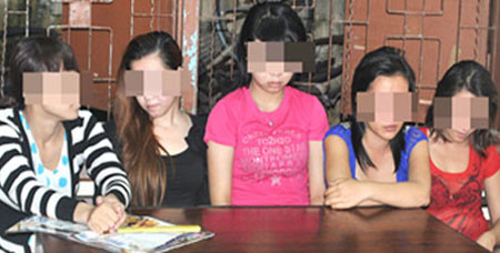 Các cô gái 9X trong đường dây của Sơn. Các cô gái 9X trong đường dây của Sơn.