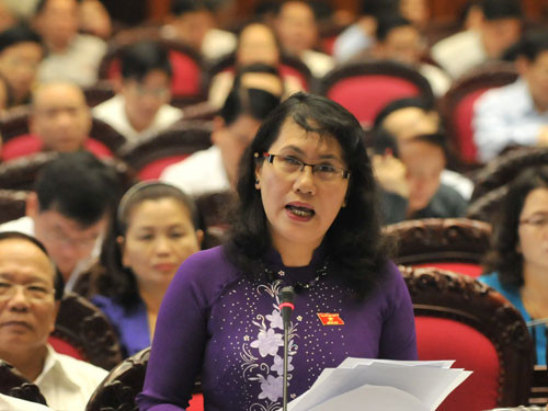 Đại biểu thảo luận tại hội trường sáng 10.11 - Ảnh: Ngọc Thắng Đại biểu thảo luận tại hội trường sáng 10.11 - Ảnh: Ngọc Thắng