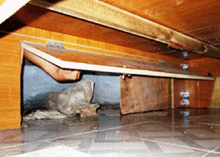 Ham của lạ, khách làng chơi dính bẫy, An ninh Xã hội, khach lang choi gap lua dao, lua dao khach lang choi, gai mai dam lua dao, gai mai dam, mai dam lua dao, gai ban dam lua dao, cave lua dao, bao, bao cong an, bao an ninh, vn