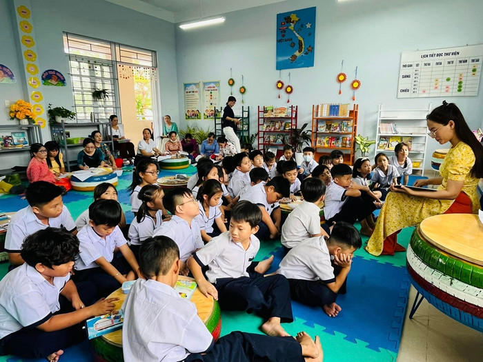 Tiết đọc thư viện (Ảnh P.T) gdvn-tiết đọc1.jpg