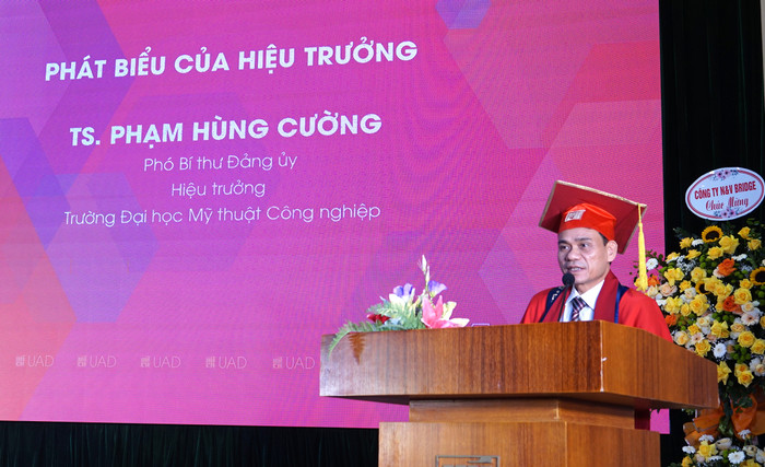 Phó Giáo sư, Tiến sĩ Phạm Hùng Cường - Hiệu trưởng Trường Đại học Mỹ thuật Công nghiệp. (Ảnh: Website nhà trường) DSC03217.jpg