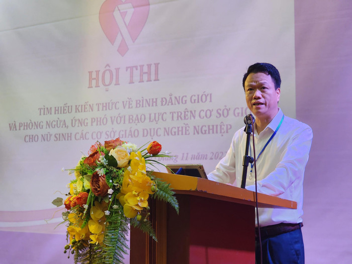 Ông Vũ Quang Trực – Phó Giám đốc Sở Lao động – Thương binh và Xã hội tỉnh Quảng Ninh phát biểu tại hội thi (Ảnh: Phạm Linh) Ông Vũ Quang Trực – Phó Giám đốc Sở Lao động – Thương binh và Xã hội tỉnh Quảng Ninh phát biểu tại hội thi (Ảnh: Phạm Linh)