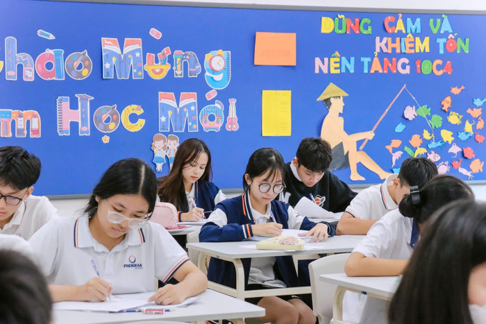 Học sinh Trường trung học cơ sở và Trung học phổ thông Phenikaa. Ảnh: NTCC. z6234893570661_762a64d923443af214d44e0db69ac356.jpg