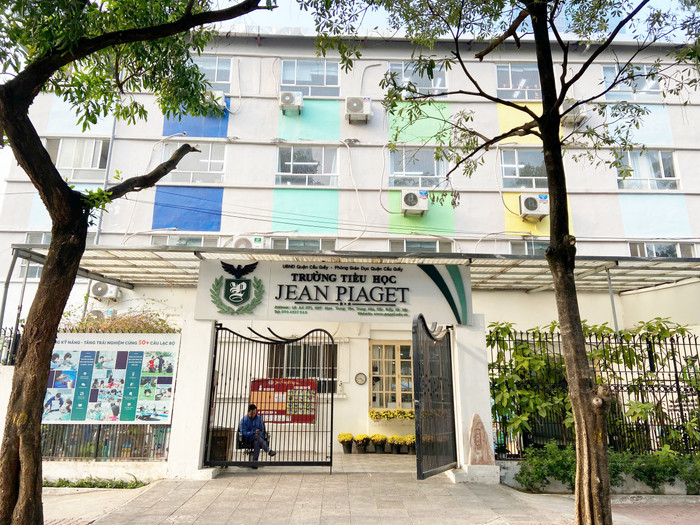 Hình ảnh bên ngoài Trường Tiểu học Jean Piaget. Ảnh: Trần Trang. z6226647221262_0c6a856de813bf2106a06c7875376700.jpg