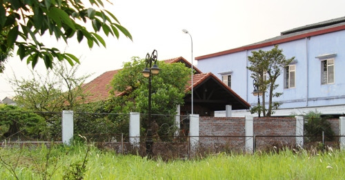 Dần biến thành nhà ở kiên cố... Dần biến thành nhà ở kiên cố...