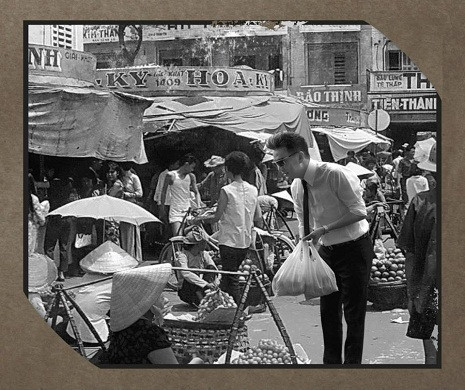 Anh và nhiếp ảnh gia Đình Dzũ bỏ ra 3 ngày để tìm địa điểm, thực hiện những bức ảnh đẹp tặng khán giả. Anh và nhiếp ảnh gia Đình Dzũ bỏ ra 3 ngày để tìm địa điểm, thực hiện những bức ảnh đẹp tặng khán giả.