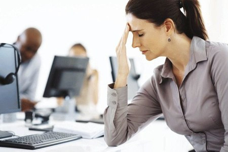 Tránh tập luyện cơ thể quá sức trước khi đi ngủ làm tâm thần bị kích thích và khó đi vào giấc ngủ. Tránh tập luyện cơ thể quá sức trước khi đi ngủ làm tâm thần bị kích thích và khó đi vào giấc ngủ.