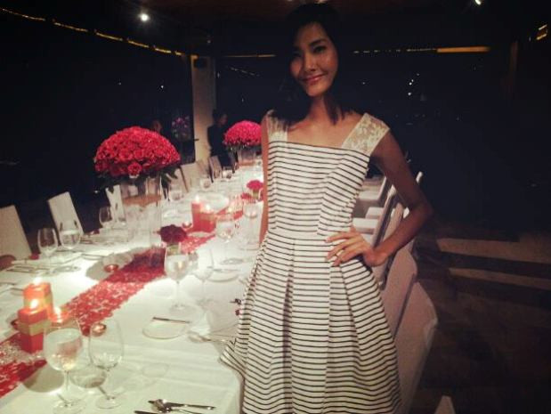 Hoàng Thùy góp mặt trong trong buổi tiệc chúc mừng sinh nhật Xuân Lan. Hoàng Thùy góp mặt trong trong buổi tiệc chúc mừng sinh nhật Xuân Lan.