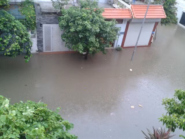 Những con phố ngâm mình trong nước.