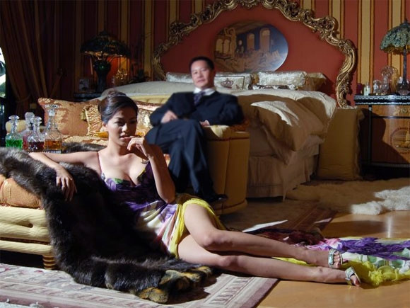 Siêu mẫu Ngọc Thúy ly dị chồng sau hơn một năm chung sống. Siêu mẫu Ngọc Thúy ly dị chồng sau hơn một năm chung sống.