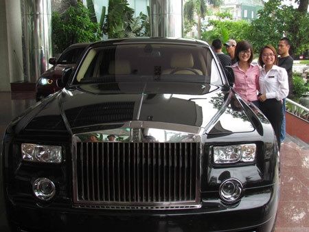 Cận cảnh chiếc xe 1,7 triệu USD.