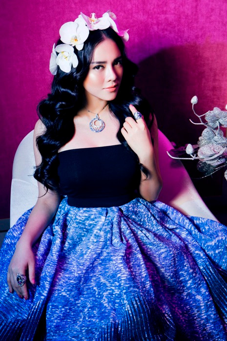 Chiếc váy cúp ngực, dáng xòe bồng bềnh của nhãn hiệu Peter Pilotto cũng là một trong những xu hướng thời trang được các ngôi sao trẻ nổi tiếng trên thế giới ưa chuộng.