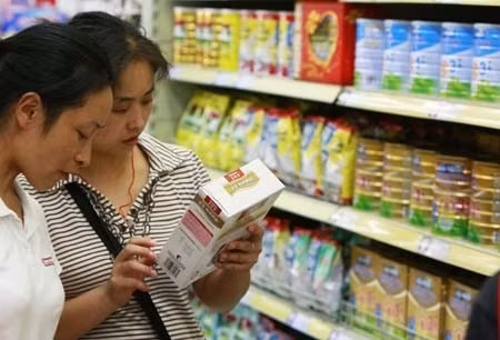 Sữa đắt tiền chưa hẳn tốt hơn sữa thường