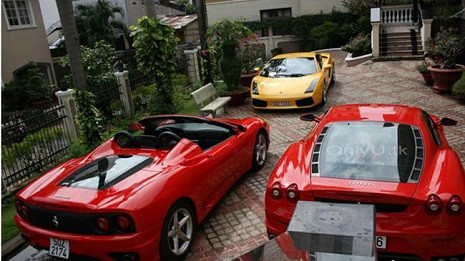 Một góc gara nhà Cường Một góc gara nhà Cường