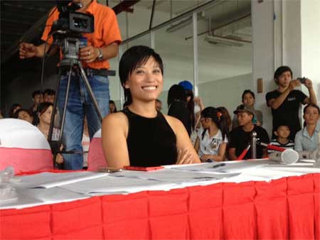 Hàng ghế BGK của Got To Dance vắng bóng Khánh Thi. (Ảnh Infonet)