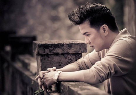 Trưa 25/8, Đàm Vĩnh Hưng chính thức 'phản pháo' nhạc sĩ Nguyễn Ánh 9 bằng lá thư dài. Trưa 25/8, Đàm Vĩnh Hưng chính thức 'phản pháo' nhạc sĩ Nguyễn Ánh 9 bằng lá thư dài.