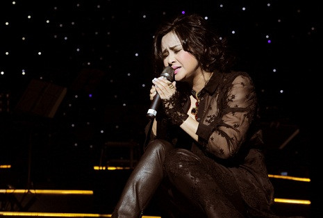 Nhạc sĩ Nguyễn Ánh 9 muốn gửi lời xin lỗi tới ca sĩ Thanh Lam. Nhạc sĩ Nguyễn Ánh 9 muốn gửi lời xin lỗi tới ca sĩ Thanh Lam.