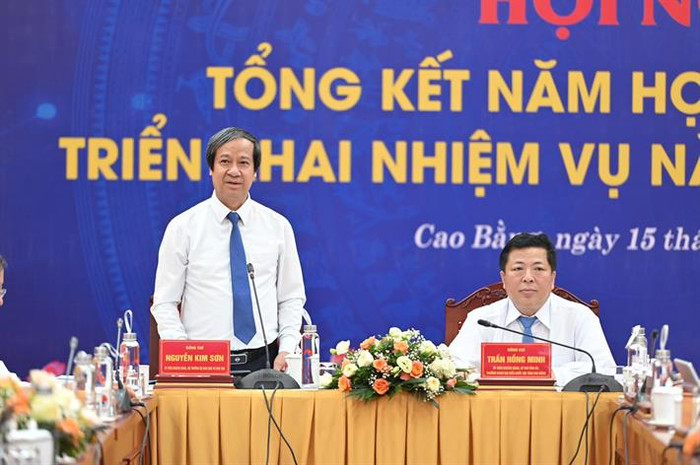 Bộ trưởng Nguyễn Kim Sơn phát biểu tại hội nghị (ảnh: Bộ Giáo dục và Đào tạo) z573425937344328a07985ef32e79158daa16b567eea1a.jpg