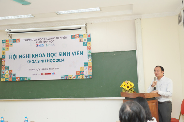 Phó giáo sư, Tiến sĩ Phạm Thế Hải, Trưởng khoa Sinh học, Trường Đại học Khoa học Tự nhiên, Đại học Quốc gia Hà Nội (ảnh: NVCC) z5657631447426_272d01027473f51257a1308d4655d524.jpg