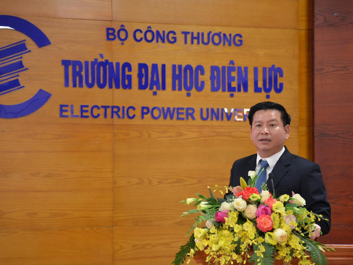 Phó Giáo sư, Tiến sĩ Đinh Văn Châu - Hiệu trưởng Trường Đại học Điện lực. Ảnh: NVCC. Phó Giáo sư, Tiến sĩ Đinh Văn Châu - Hiệu trưởng Trường Đại học Điện lực. Ảnh: NVCC.