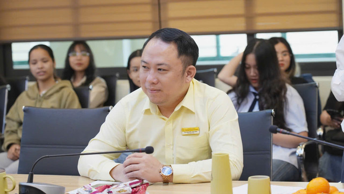 Thạc sĩ Nguyễn Vinh San - Thạc sĩ Nguyễn Vinh San - Trưởng phòng Hành chính kiêm Giám đốc trung tâm Hỗ trợ Sinh viên và Quan hệ Doanh nghiệp, Trường Đại học sư phạm (Đại học Đà Nẵng). Ảnh: NVCC. Ths Nguyen Vinh San.jpg