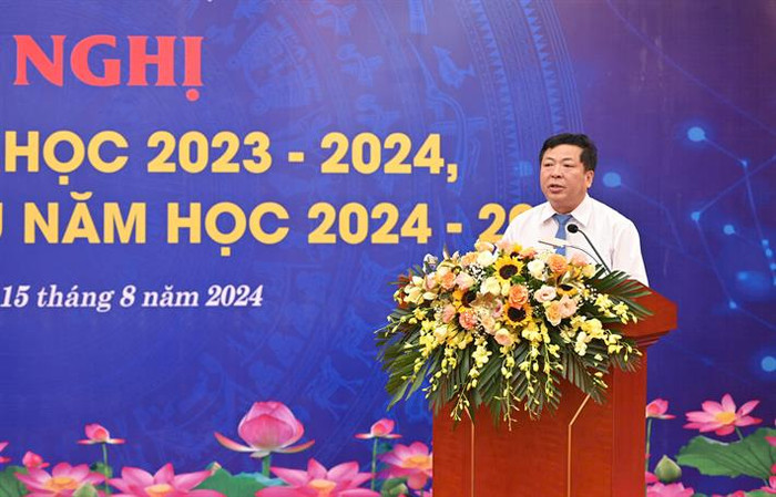 Bí thư Tỉnh uỷ Cao Bằng Trần Hồng Minh phát biểu tại hội nghị (ảnh: Bộ Giáo dục và Đào tạo) z5734259278078f97a1ce09f6b37bd8f82c351f6dd665a.jpg