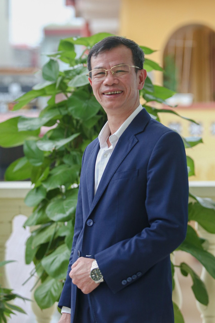 Thầy Lưu Văn Xuân, Hiệu trưởng Trường Trung học phổ thông Ngô Sĩ Liên, Bắc Giang (ảnh: NVCC). Thay Luu Van Xuan THPT Ngo Si Lien BG.jpg