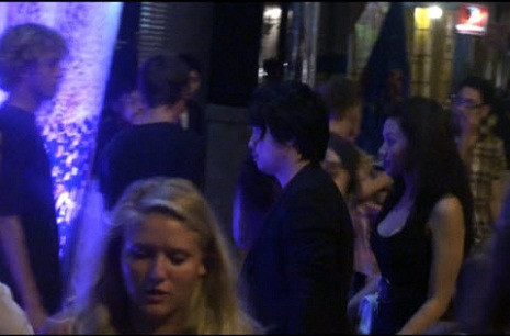 Hai người luôn sát cánh bên nhau...