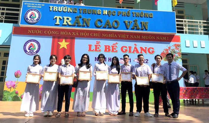 Học sinh Trường Trung học phổ thông Trần Cao Vân (Tam Kỳ, Quảng Nam). Ảnh: NTCC. Học sinh Trường Trung học phổ thông Trần Cao Vân (Tam Kỳ, Quảng Nam). Ảnh: NTCC.