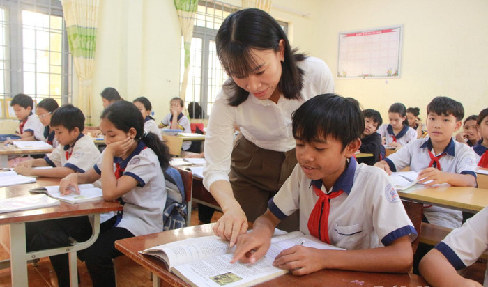Cần hạn chế việc đào tạo không gắn với nhu cầu thực tiễn và yêu cầu của đổi mới giáo dục hiện nay. Ảnh: Sở Giáo dục và Đào tạo tỉnh Đắk Nông. gd dak nong 1.jpg